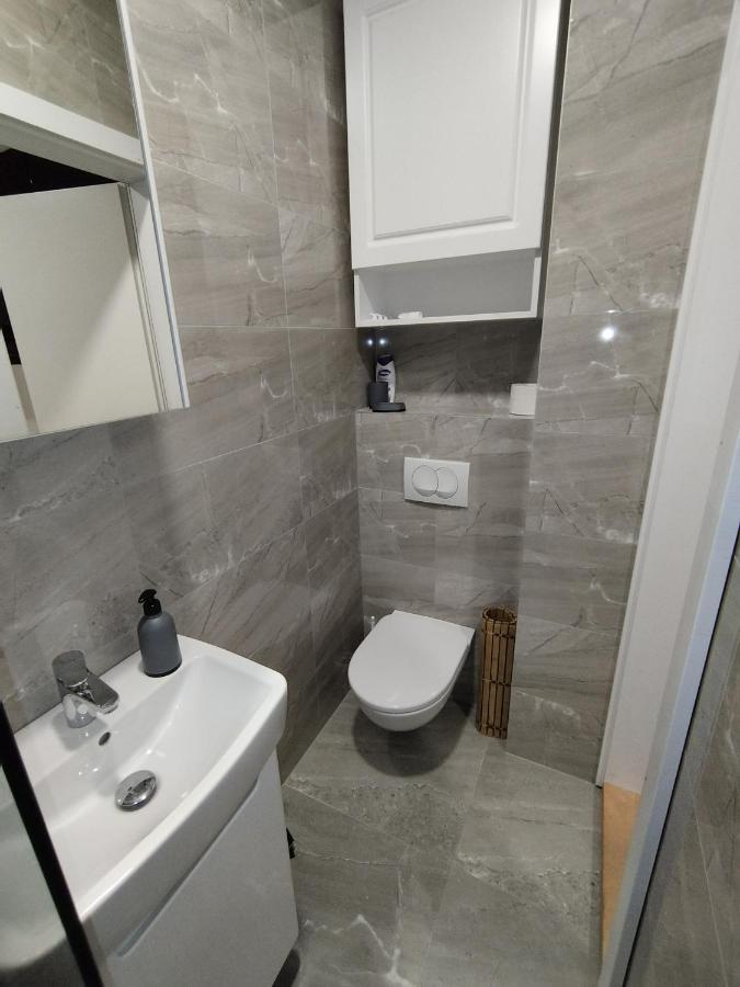 Apartmani Exit Pale Extérieur photo